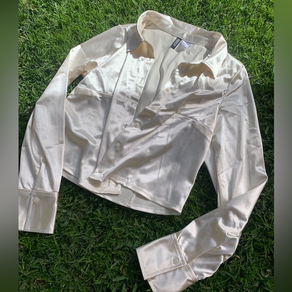 2/$30 H&M Silky Blouse - Picture 1 of 5